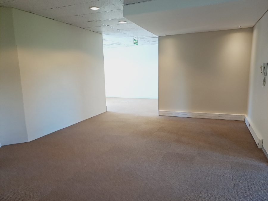 To Let commercial Property for Rent in Rosenpark Western Cape